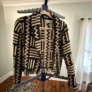 Geometric Patterned Blazer - Black and Cream